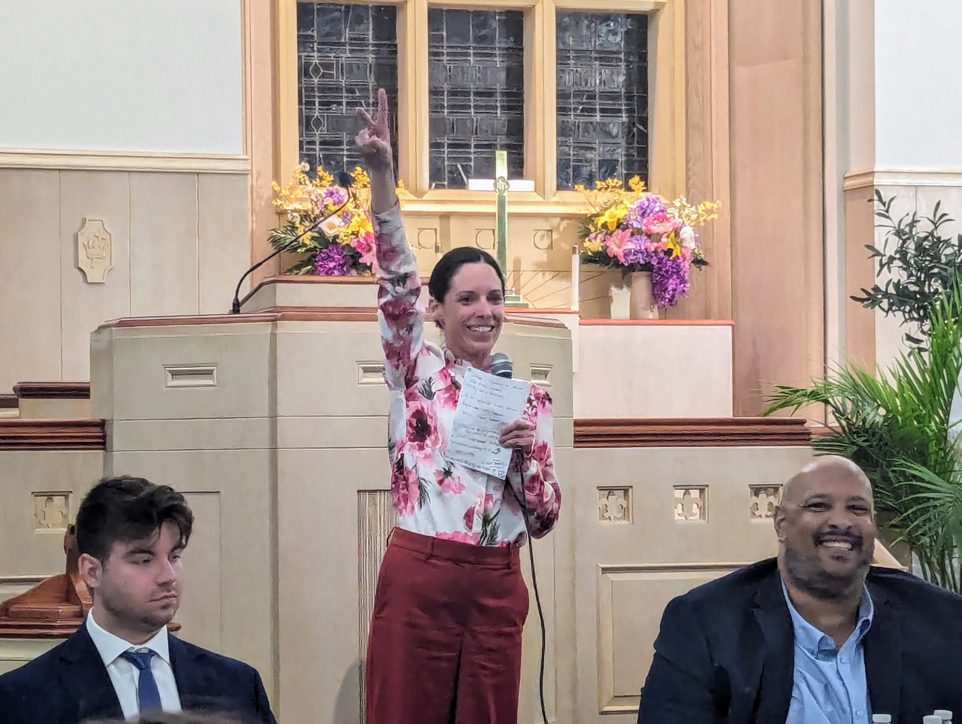 Abigail Diehl, a longshot candidate for Congress in the 3rd District, counts off her four campaign priorities during a forum in Annapolis.