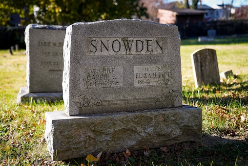 The gravestone Carrie E. Snowden and her mother, Elizabeth, at Brewer Hill Cemetery in Annapolis, Md., on Monday, November 17, 2025.