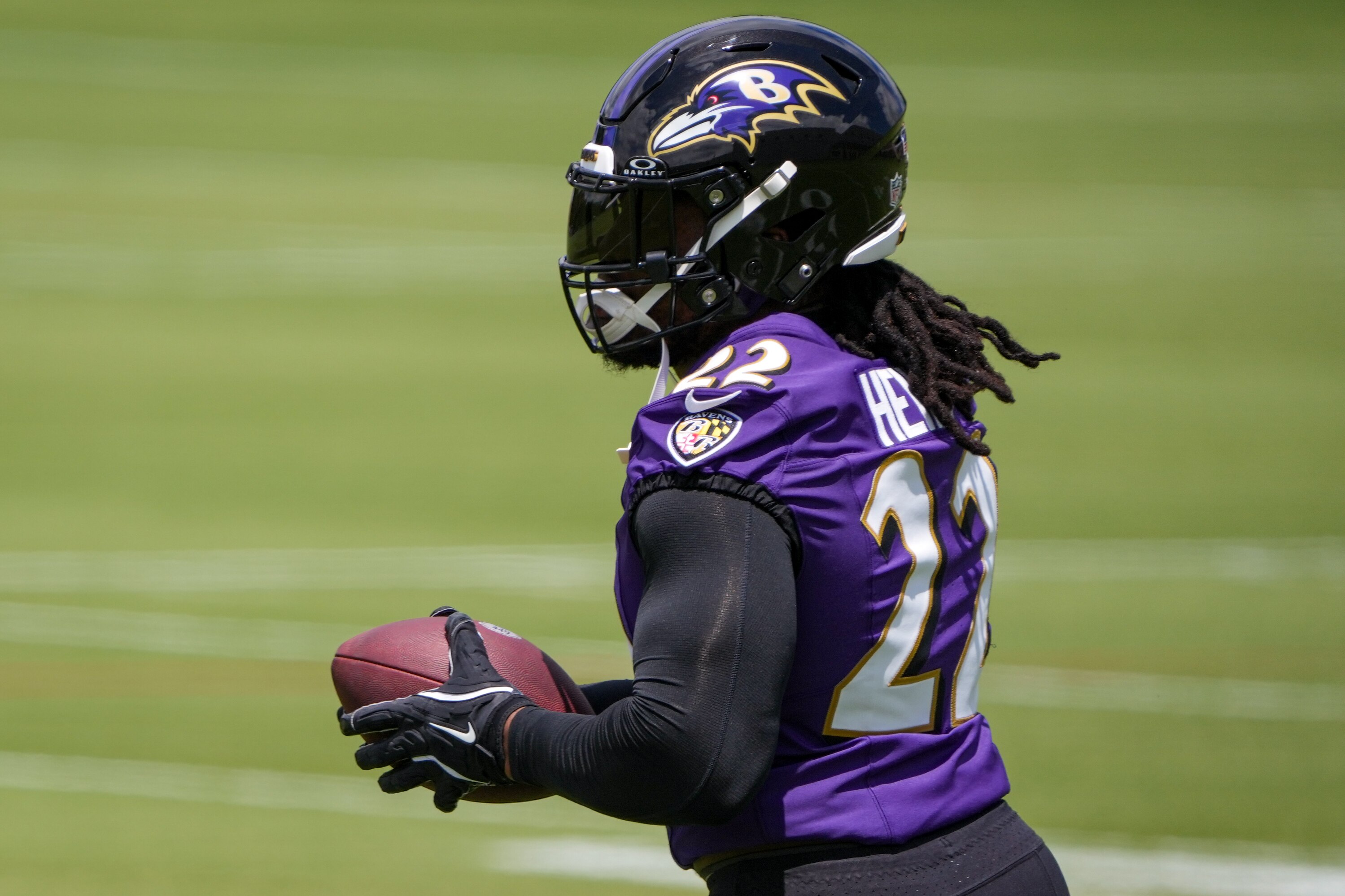 New Ravens running back Derrick Henry impressed his position coach with his ability to move during the offseason.