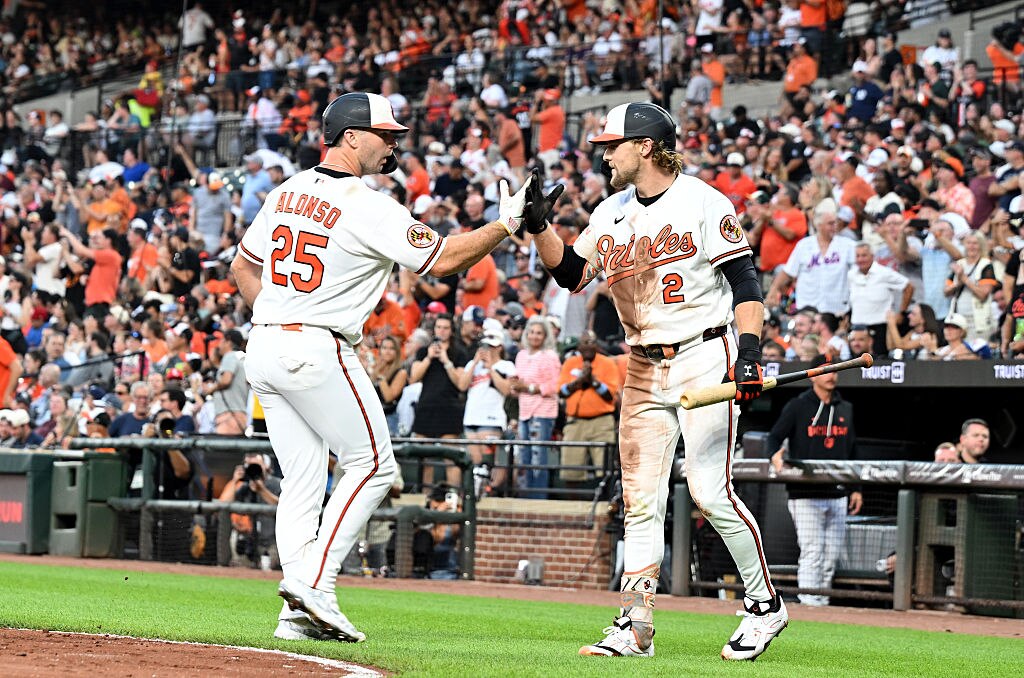 Pete Alonso, left, celebrates with Gunnar Henderson after hitting a home run in the third inning against the New York Yankees.