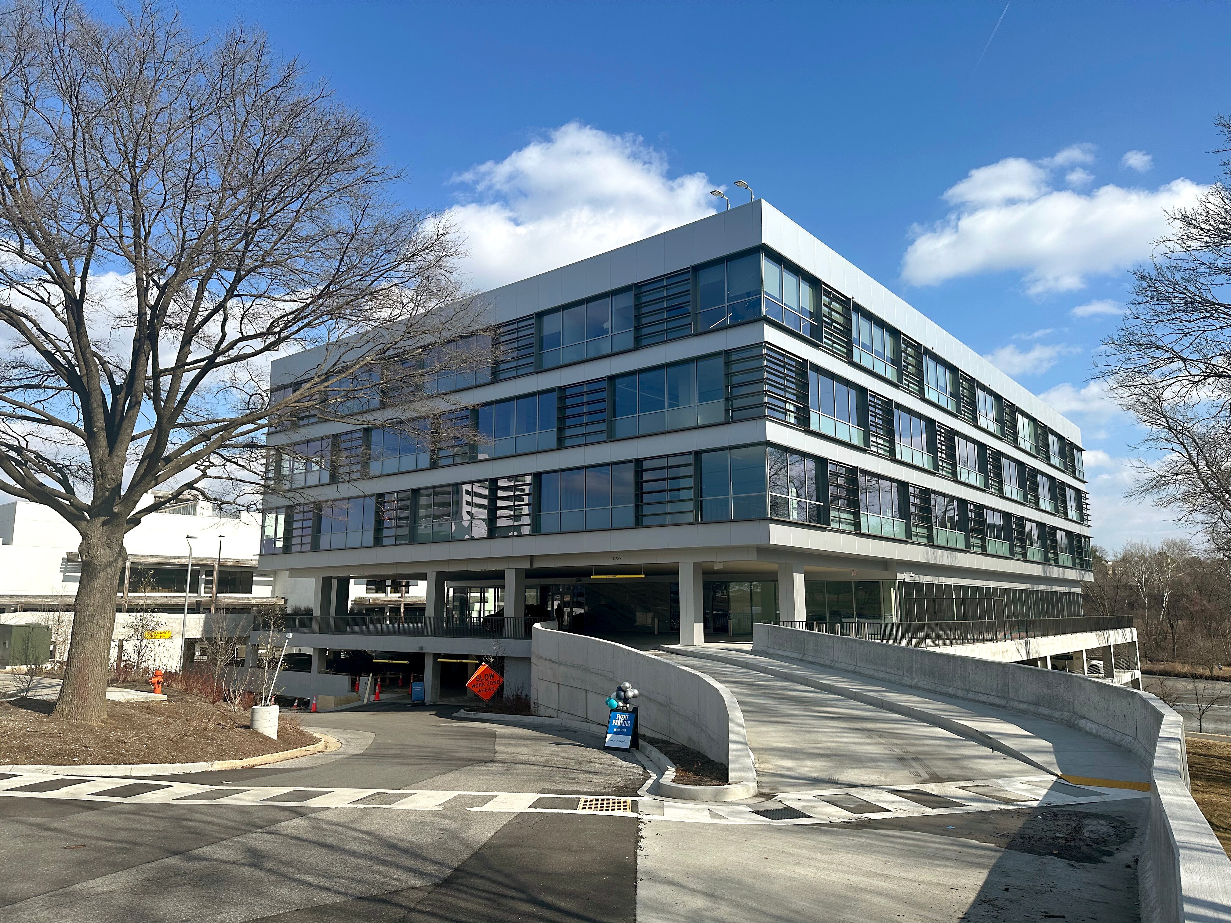 A new four-story medical office building known as 10285 Lakefront has opened on the downtown Columbia lakefront’s southern shore along Little Patuxent Parkway.