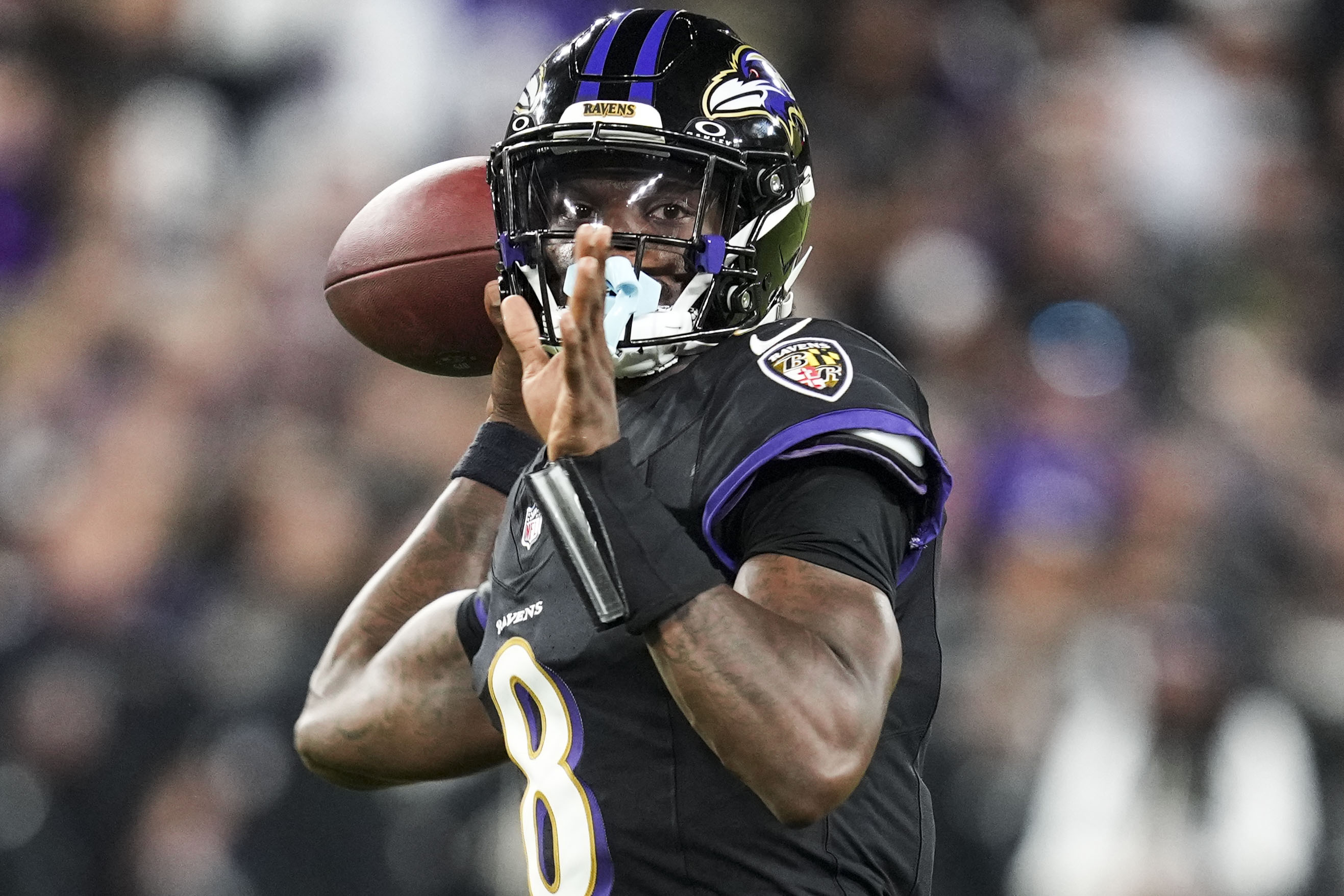Quarterback Lamar Jackson could be leading a fully operational Ravens offense Thursday night at Miami.