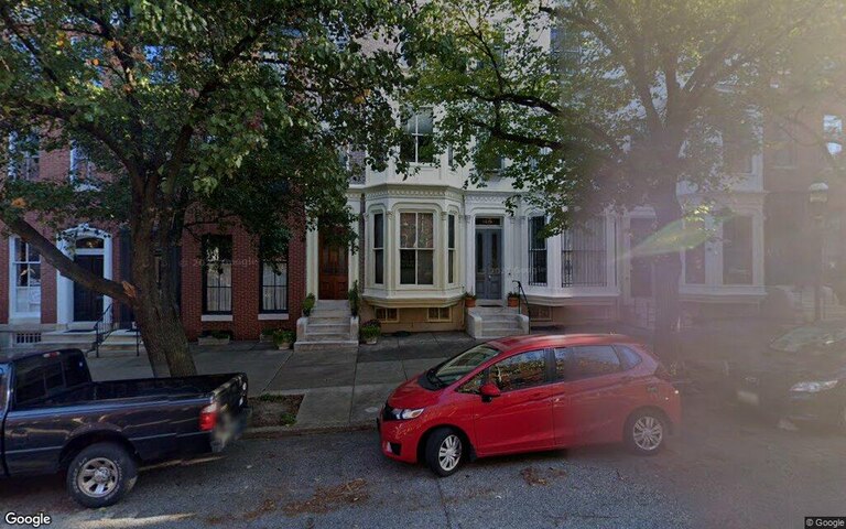 $825,000, townhouse at 1421 Park Avenue