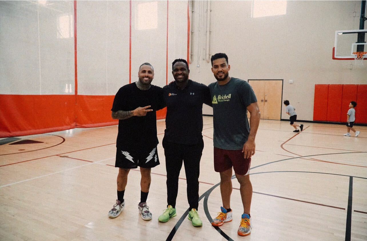 Orioles outfielder Anthony Santander (right), worked out with basketball trainer Justin Zormelo (middle) and the musician Nicky Jam to prepare for the baseball season. (Photo courtesy of Justin Zormelo)