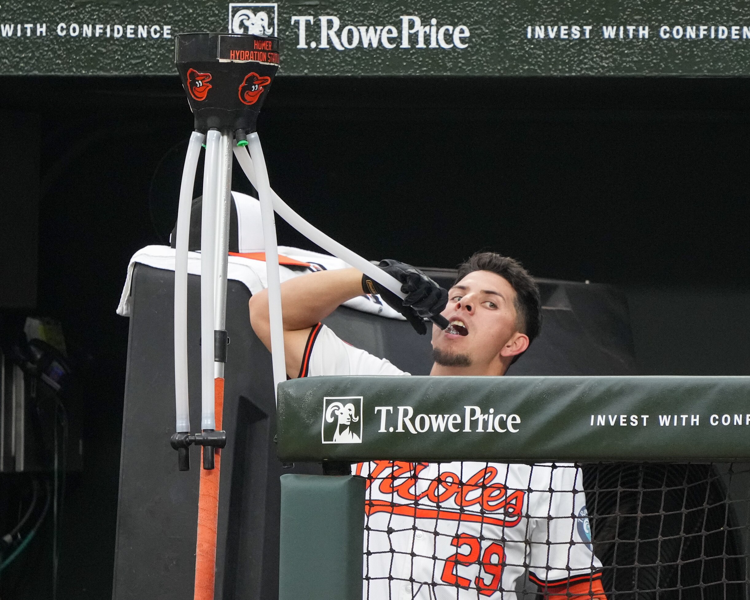 Third baseman Ramón Urías drinks from the homer hydration station during a game in July. The Orioles became too reliant on the home run this season, however.