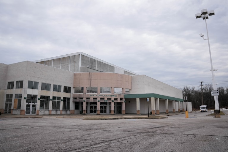 Few tenants remain in Lutherville Station Shopping Center in Lutherville, Md. on Monday, February 3, 2025.