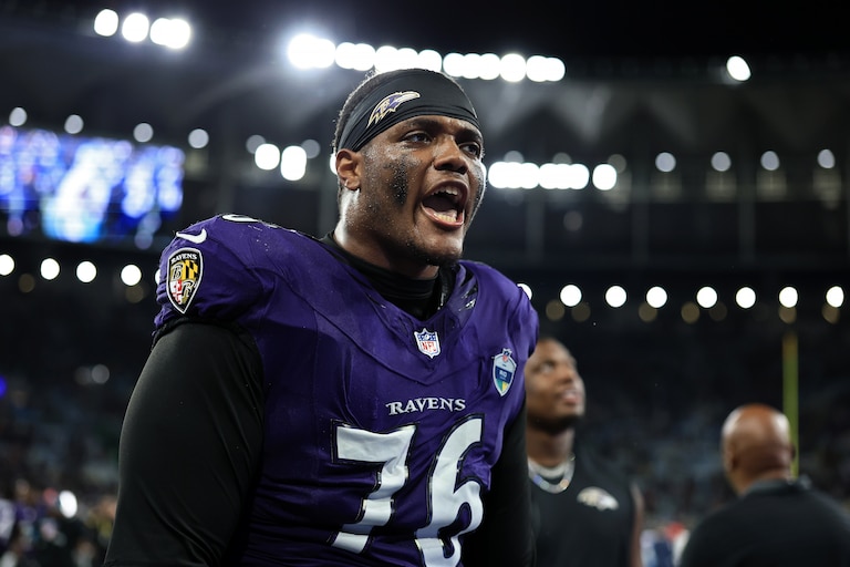 RIO DE JANEIRO, BRAZIL - SEPTEMBER 27: Carson Vinson #76 of the Baltimore Ravens walks off the field after the game against the Dallas Cowboys at Maracana Stadium on September 27, 2026 in Rio de Janeiro, Brazil. (Photo by Buda Mendes/Getty Images)