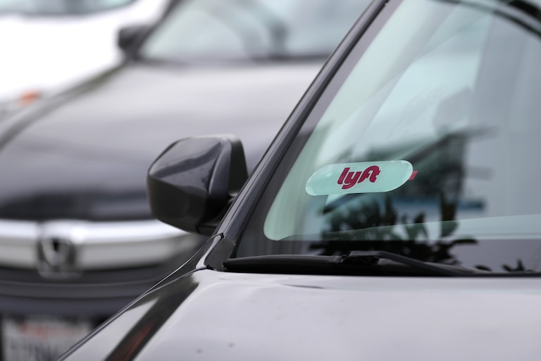 SAN FRANCISCO, CALIFORNIA - MARCH 7: The Lyft logo is displayed on a car on March 7, 2019 in San Francisco, California. On-demand transportation company Lyft has filed paperwork for its initial public offering that is expected to value the company at up to $25 billion. (Photo by Justin Sullivan/Getty Images)