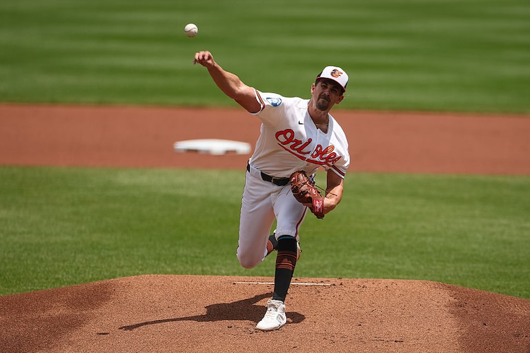 Orioles starting pitcher Dean Kremer pitches against the Chicago White Sox during the first inning.