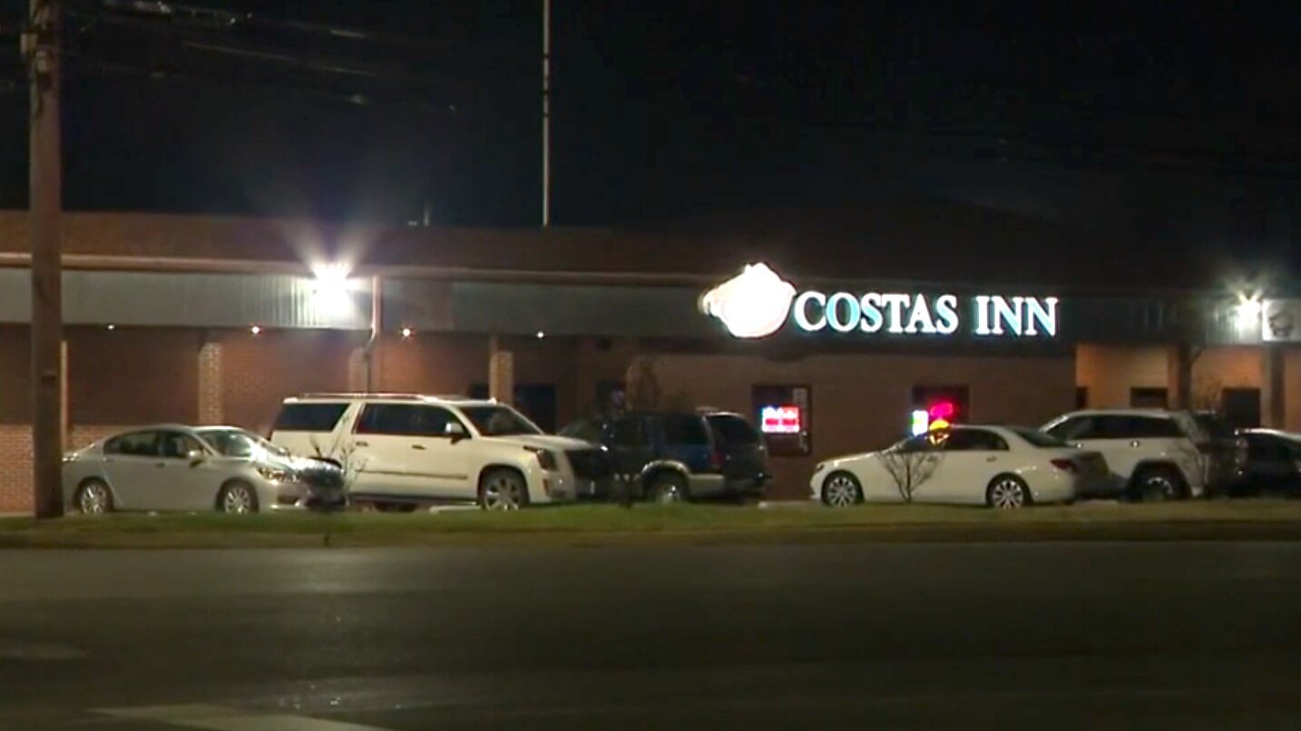 The owner of the popular Baltimore restaurant Costas Inn died from apparent carbon monoxide poisoning on Monday
