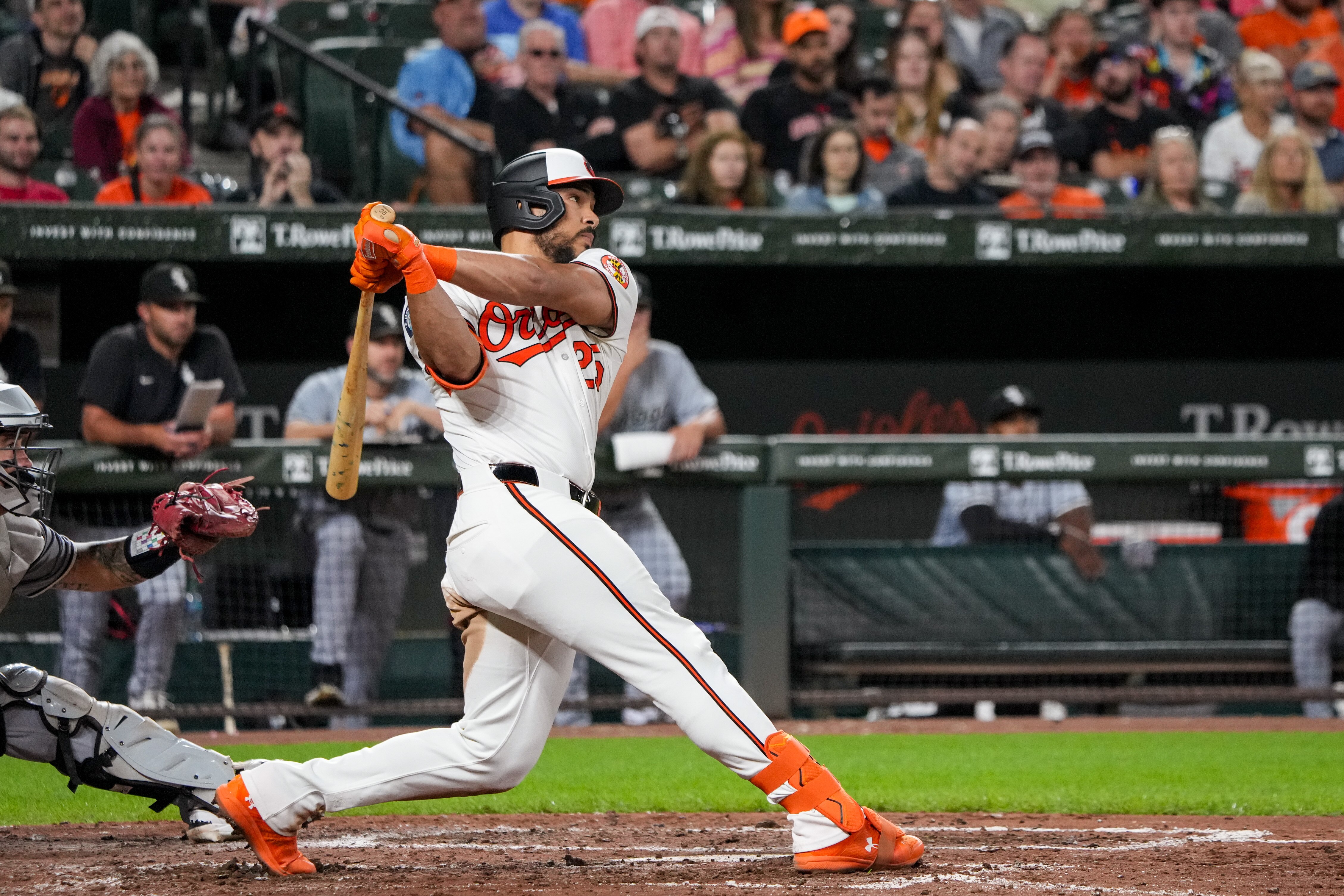 Baltimore Orioles outfielder Anthony Santander (25) connects with a pitch during a game against the Chicago White Sox at Camden Yards in Baltimore on September 3, 2024.