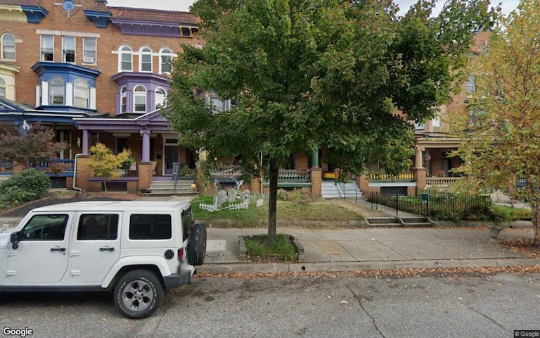$800,000, townhouse at 2829 Calvert Street