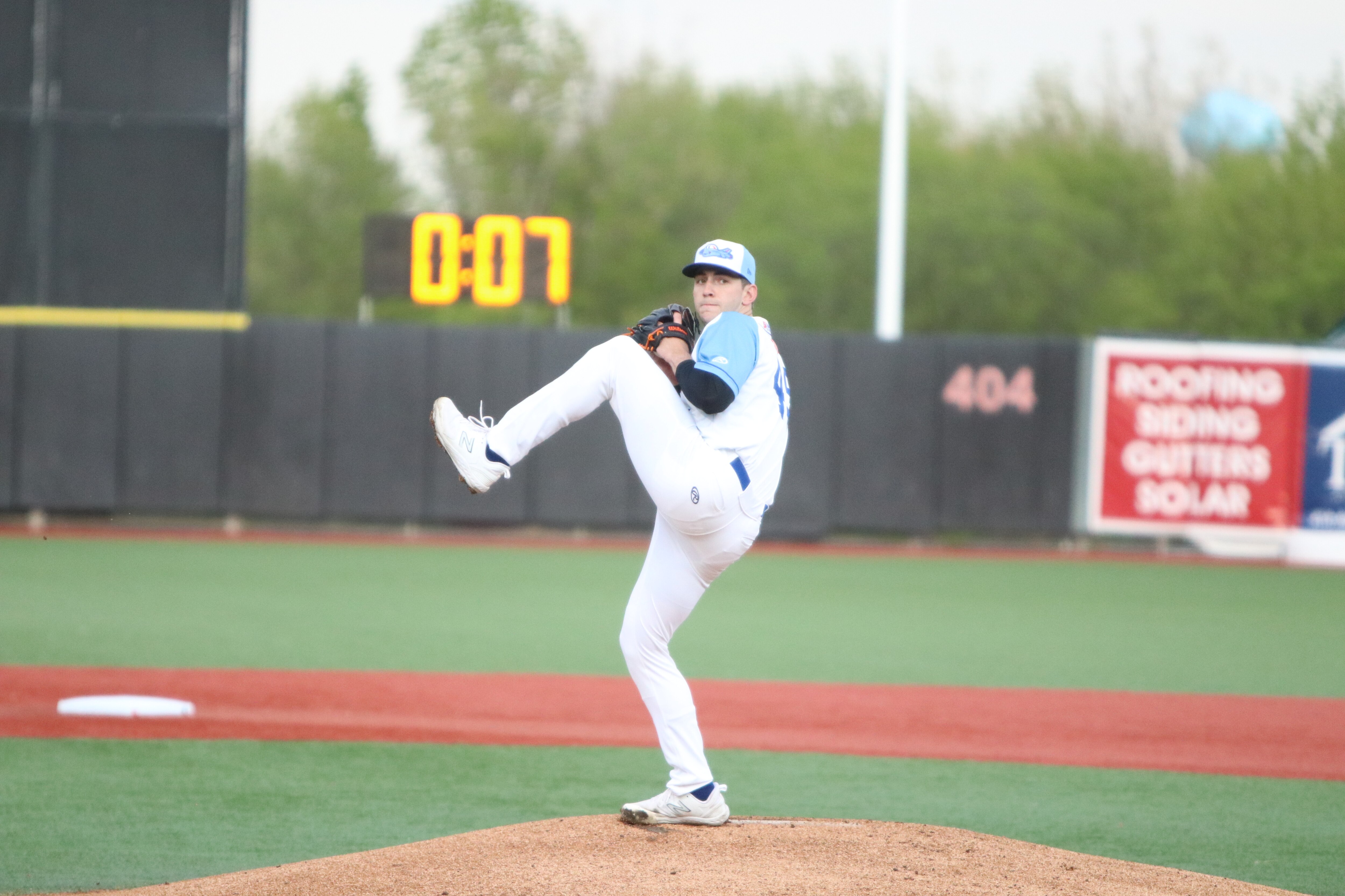 Jackson Baumeister delivers a pitch for the Aberdeen Ironbirds.