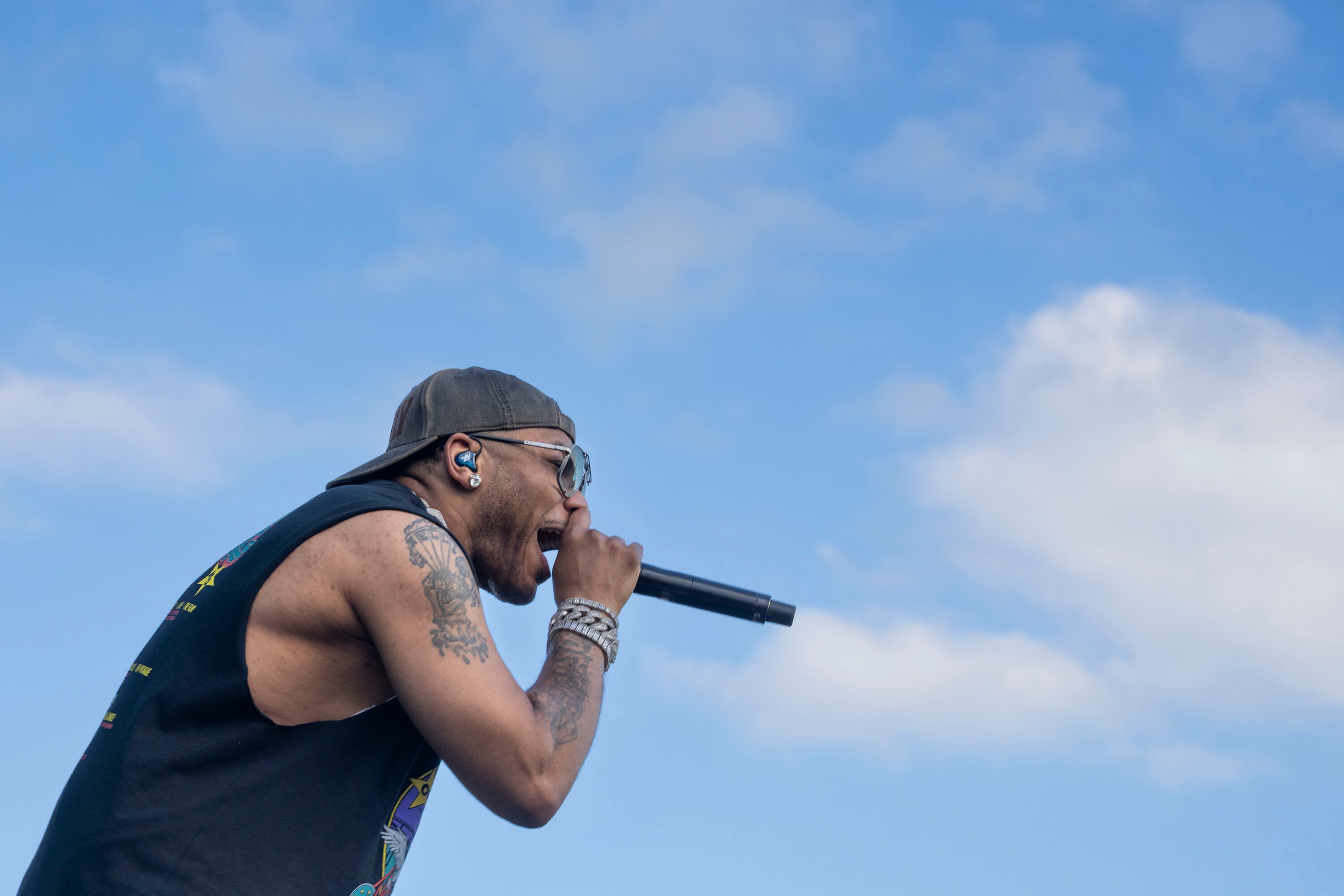 Nelly performs at Ocean's Calling Festival on September 26, 2025. He played his big hits, Country Grammar and Hot in Here, for a mixed age crowd.