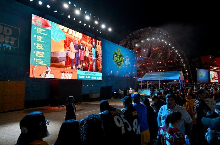 Fans watch Round One of the 2026 NFL Draft at Acrisure Stadium on April 23, 2026 in Pittsburgh, Pennsylvania.