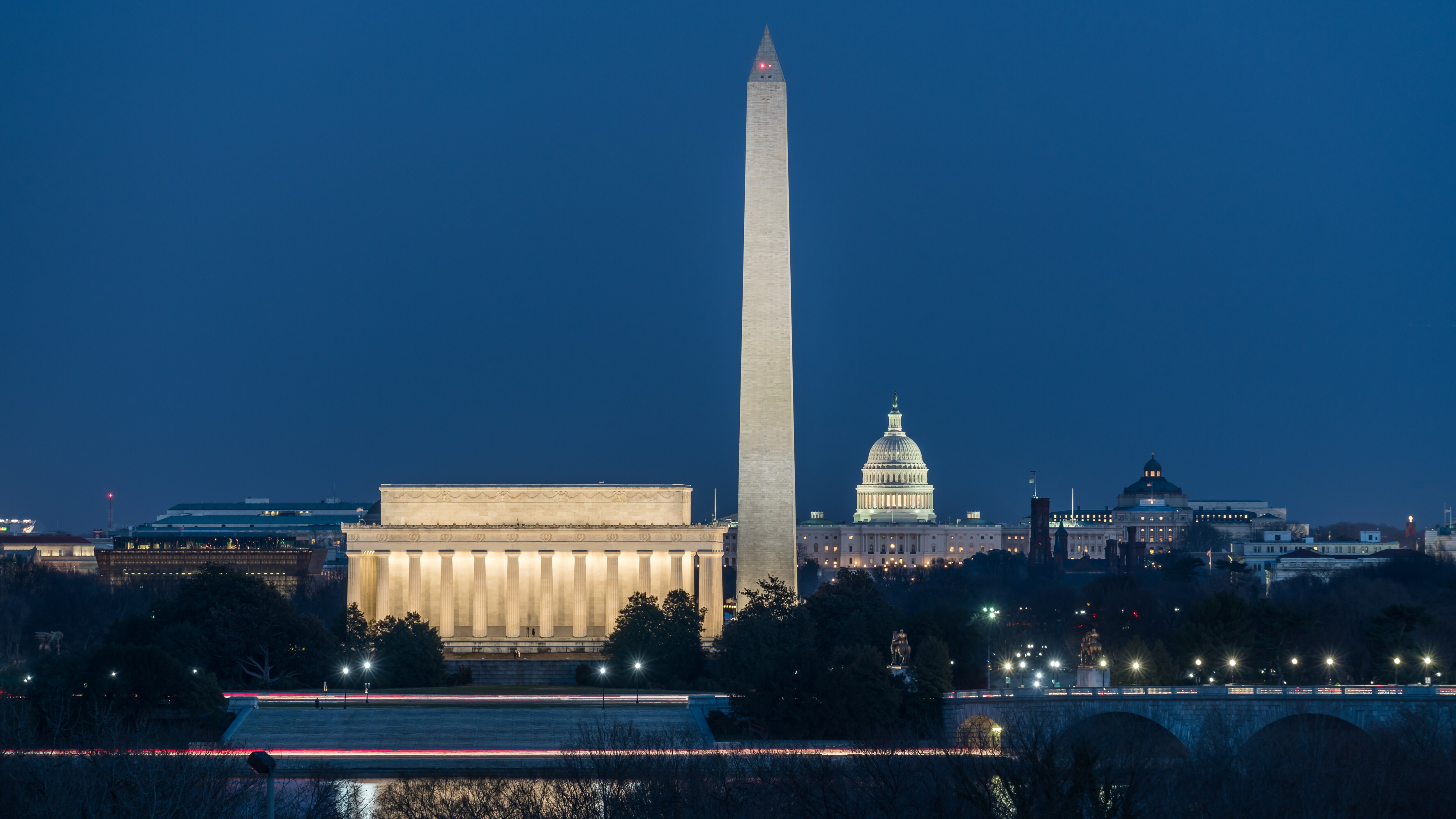 The Lincoln Memorial, Washington Monument and U.S. Capitol in Washington, D.C.