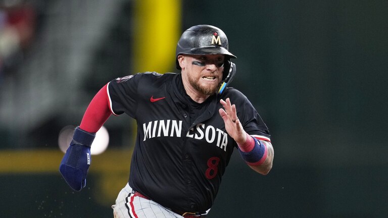 Minnesota Twins' Christian Vazquez sprints to third during a baseball game against the Texas Rangers on Sept. 23.