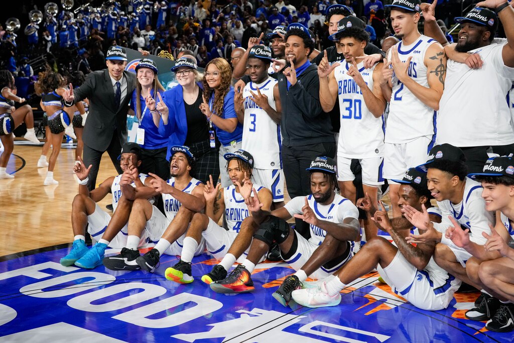 The Fayetteville State men’s basketball team poses for a photo together after defeating Bluefield State University in the CIAA Men’s championship game in Baltimore, Md., on Saturday, February 28, 2026.