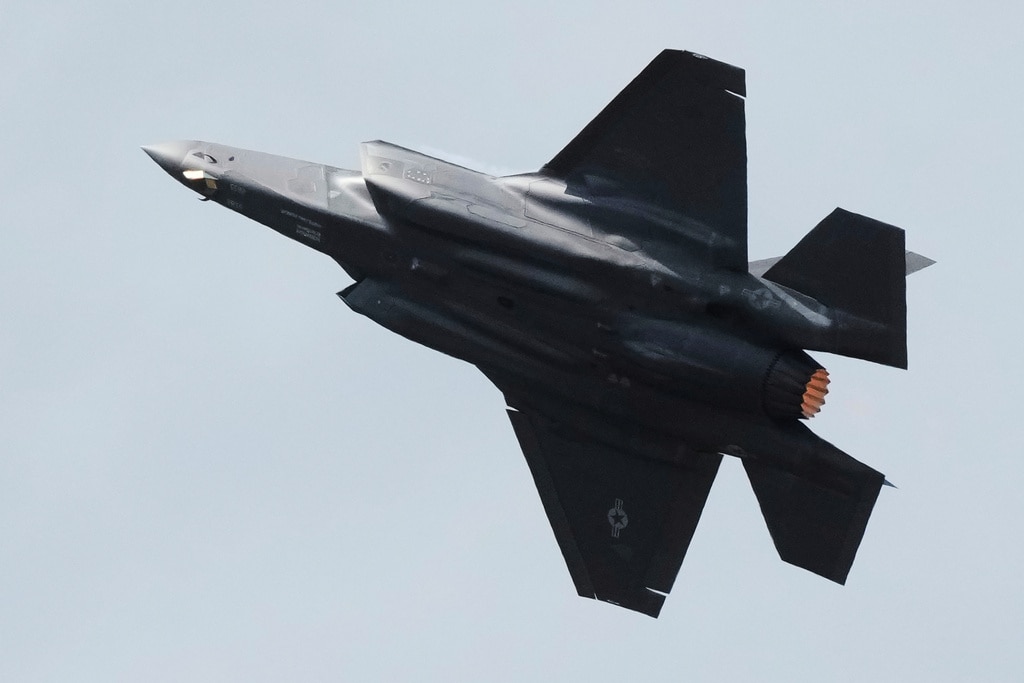 An F35 Lockheed Martin flies at the Paris Air Show, Tuesday, June 17, 2025 in Le Bourget, north of Paris.