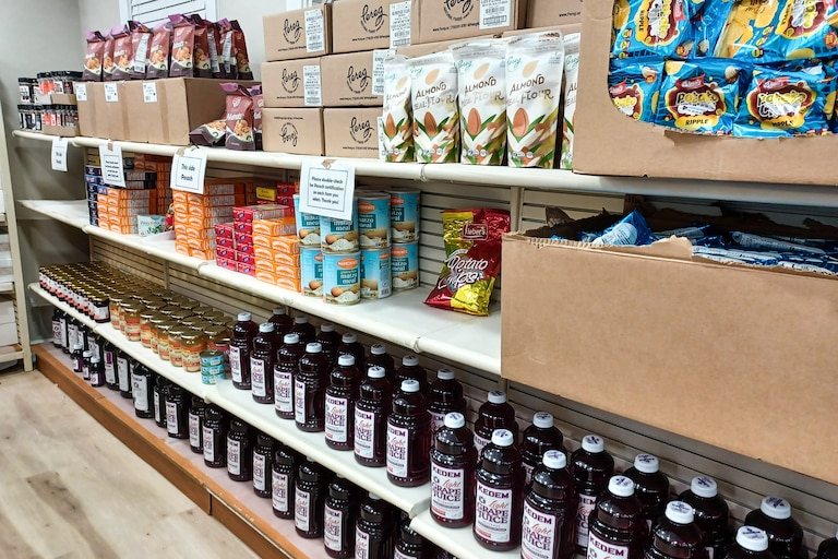 Yad Yehuva’s Capital Kosher Pantry in Silver Spring provides kosher for Passover products to Jewish families in need.