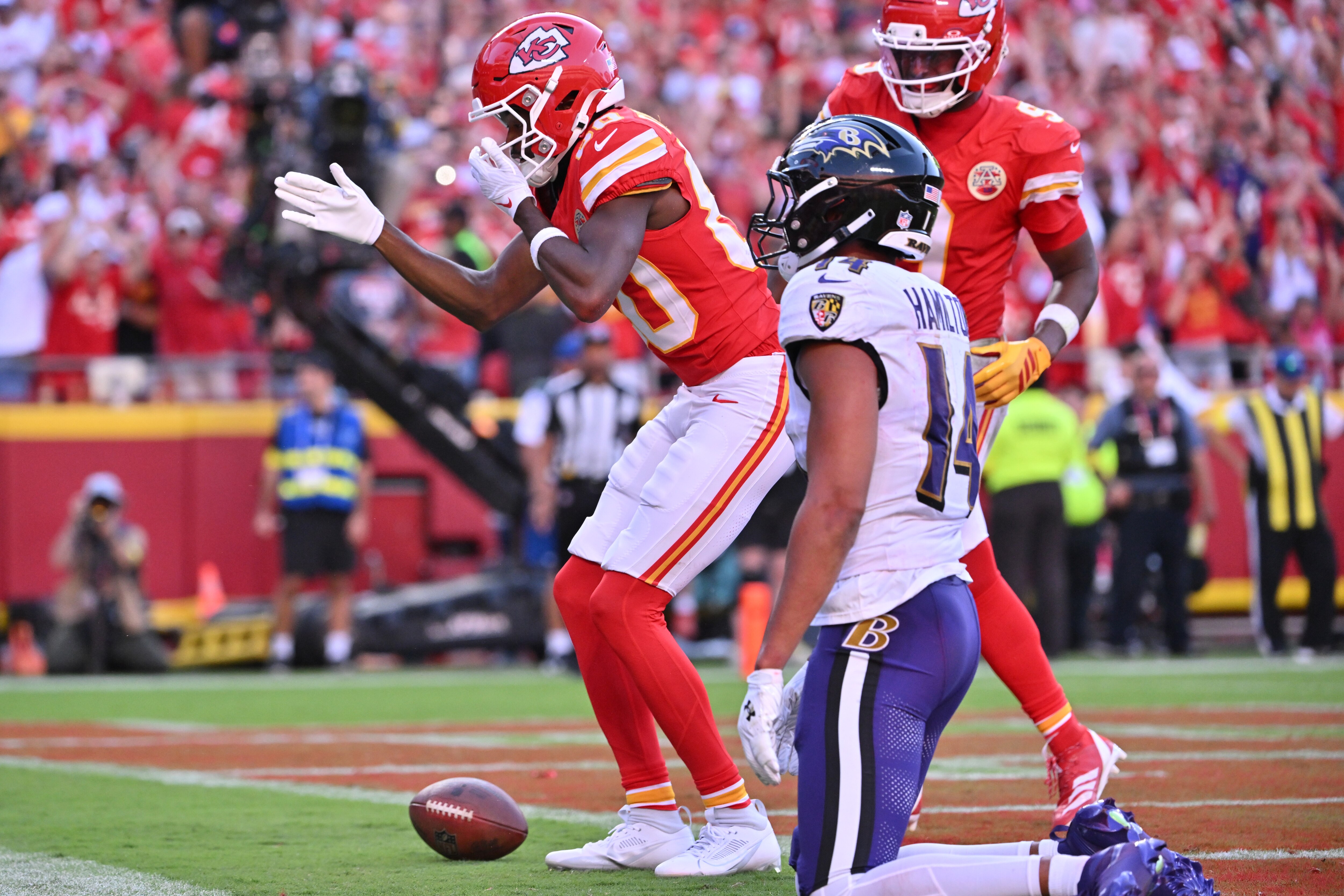 The Chiefs brought safety Kyle Hamilton and the Ravens to their knees with four passing touchdowns in a 37-20 victory.