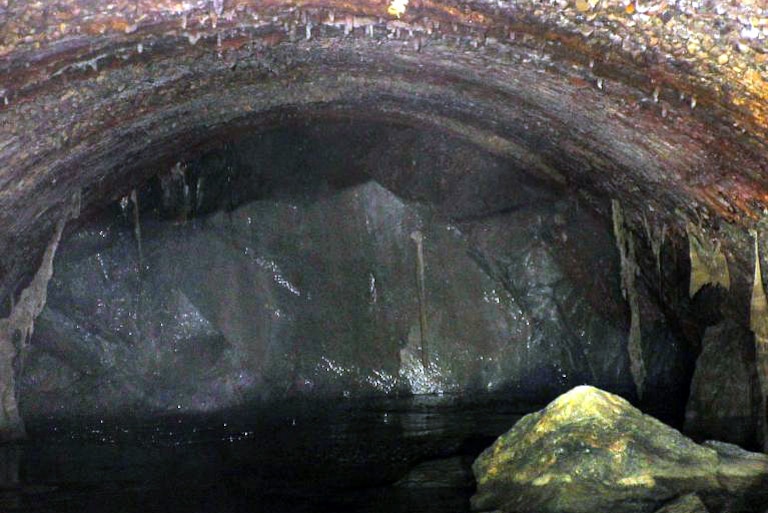 Boulders and large rocks are blocking DC Water crews' access to the collapsed sewer pipeline that's allowing massive amounts of wastewater to spill into the Potomac River.