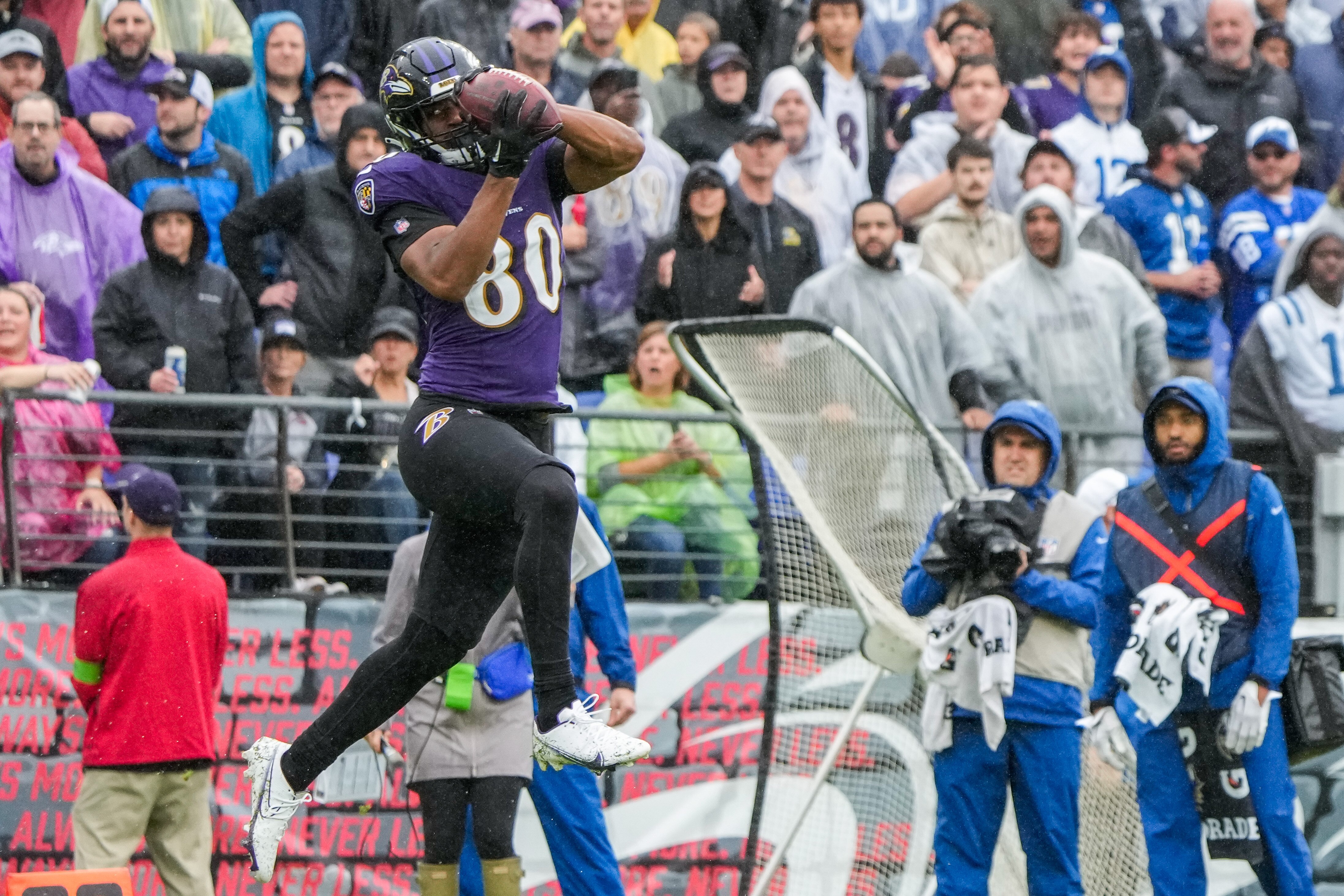 Ravens tight end Isaiah Likely make a catch against the Colts in September.