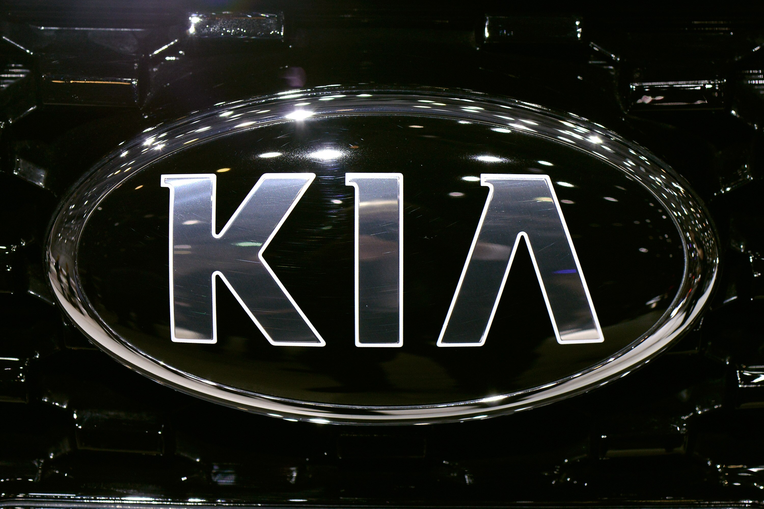 GENEVA, SWITZERLAND - MARCH 06:  The KIA logo is seen during the 83rd Geneva Motor Show on March 6, 2013 in Geneva, Switzerland. Held annually with more than 130 product premiers from the auto industry unveiled this year, the Geneva Motor Show is one of the world's five most important auto shows.  (Photo by Harold Cunningham/Getty Images)