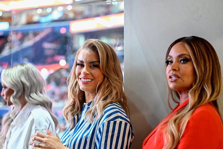 THE REAL HOUSEWIVES OF POTOMAC -- "Wizards Basketball Game" Episode -- Pictured: (l-r) Karen Huger, Robyn Dixon, Gizelle Bryant -- (Photo by: Shannon Finney/Bravo)