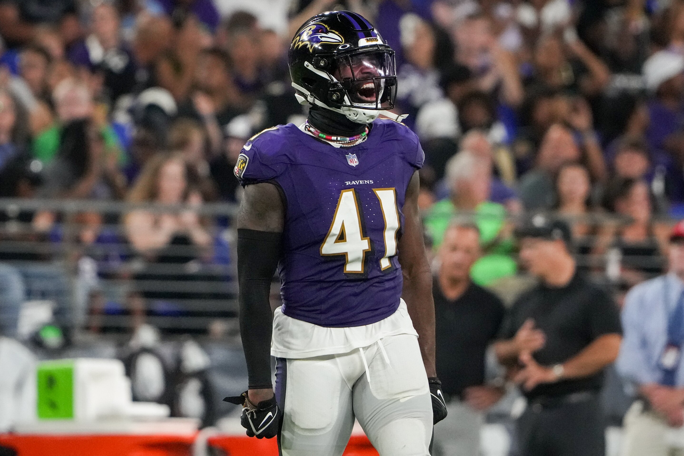 Ravens defensive back Daryl Worley injured a shoulder last week.