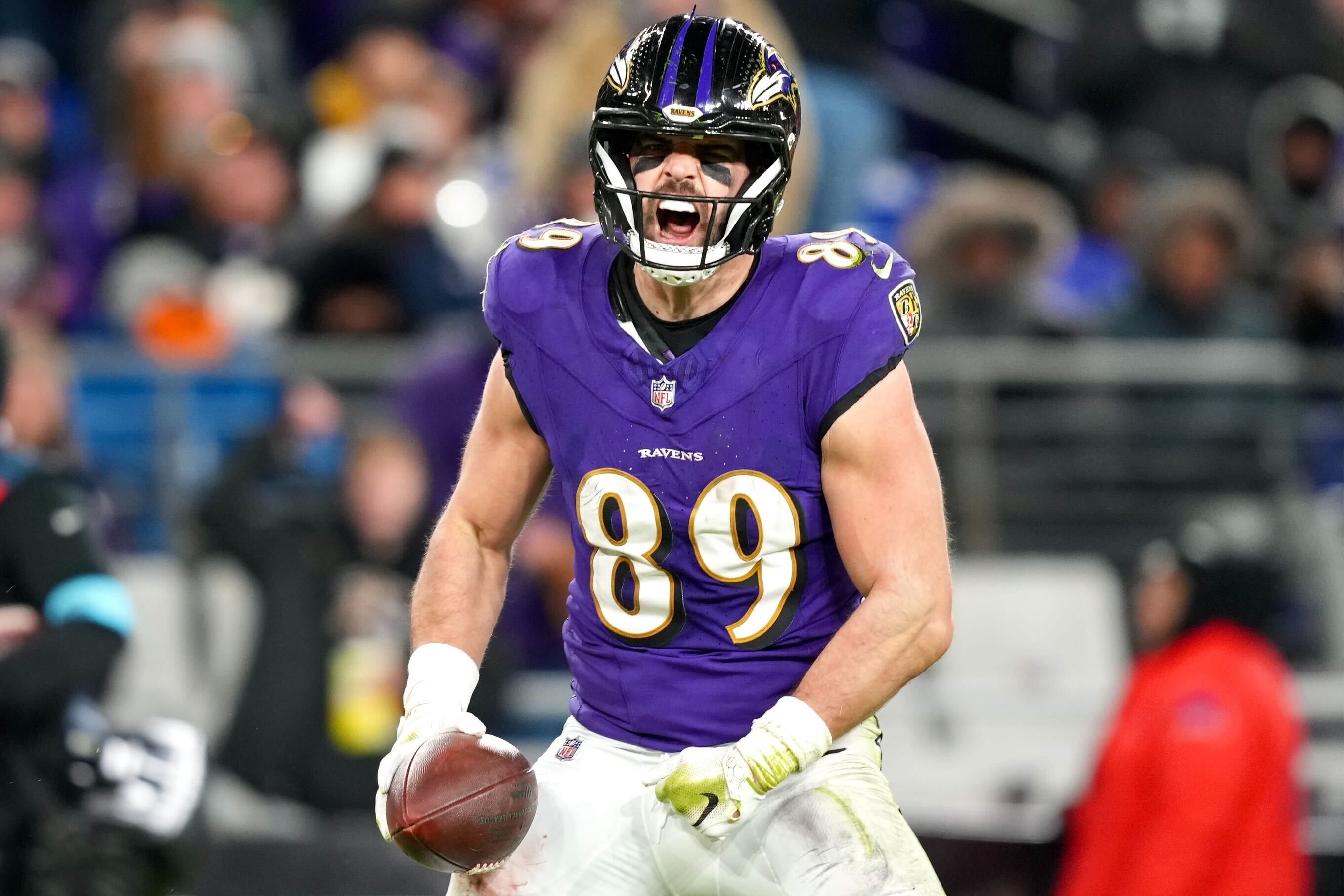 Ravens tight end Mark Andrews celebrates a catch near the goal line to set up a touchdown in the third quarter of Saturday’s game against the Cleveland Browns.