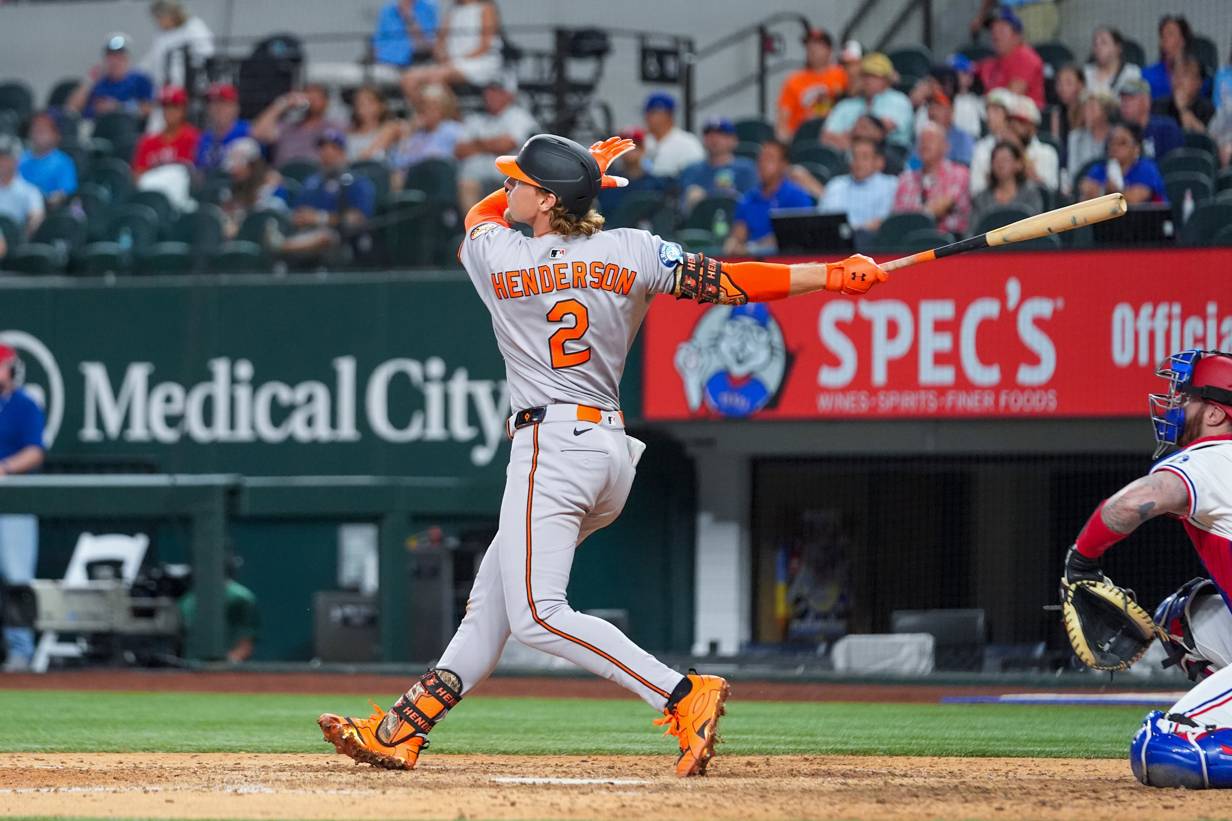 Gunnar Henderson watches his two-run home run during the 10th inning.