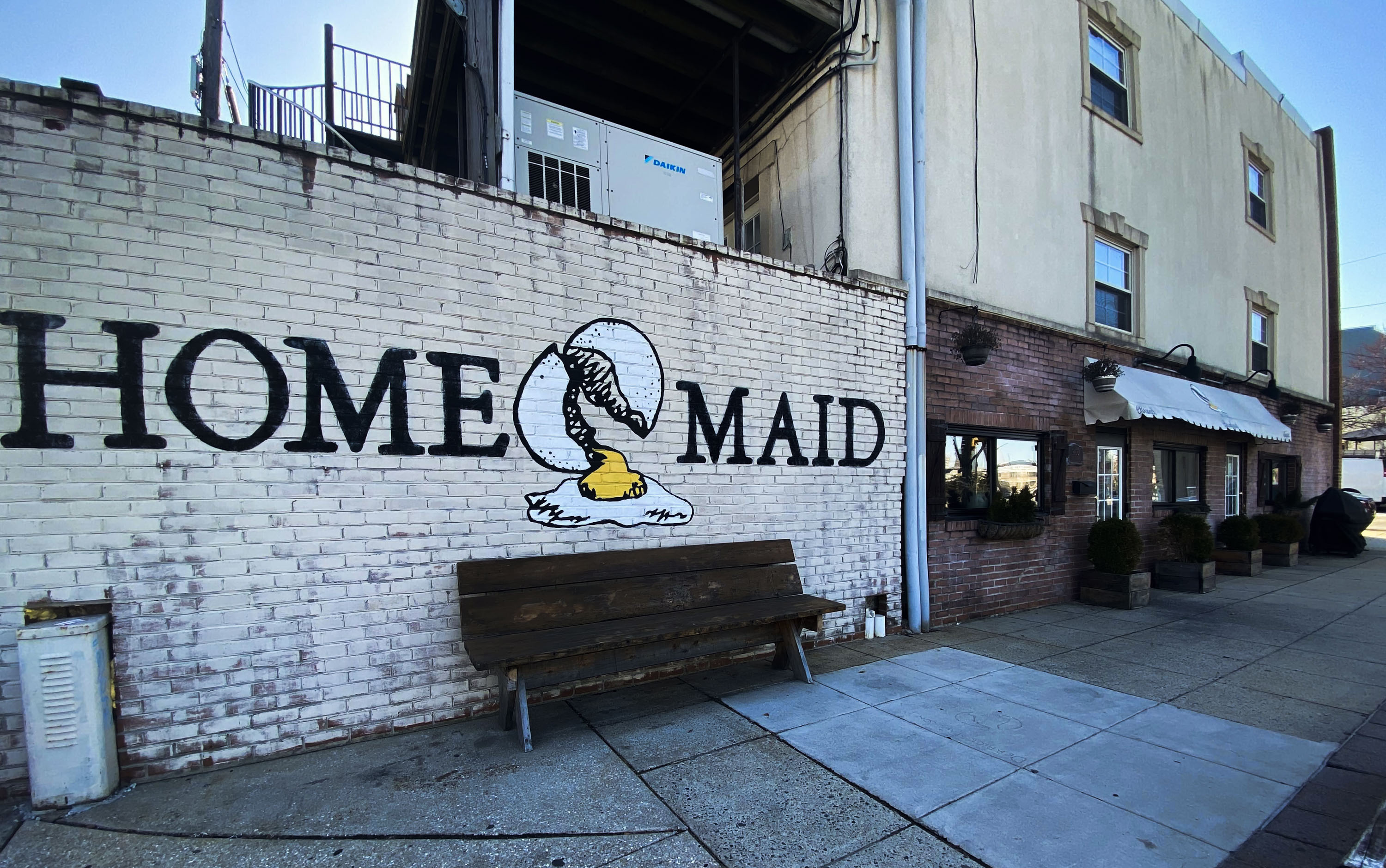 Cummings & Co. Realtors said a new tenant had signed a lease on the restaurant space but declined to say who.