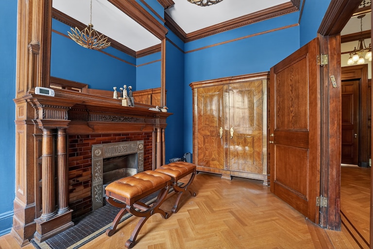 Historic Knabe House in Mount Vernon.