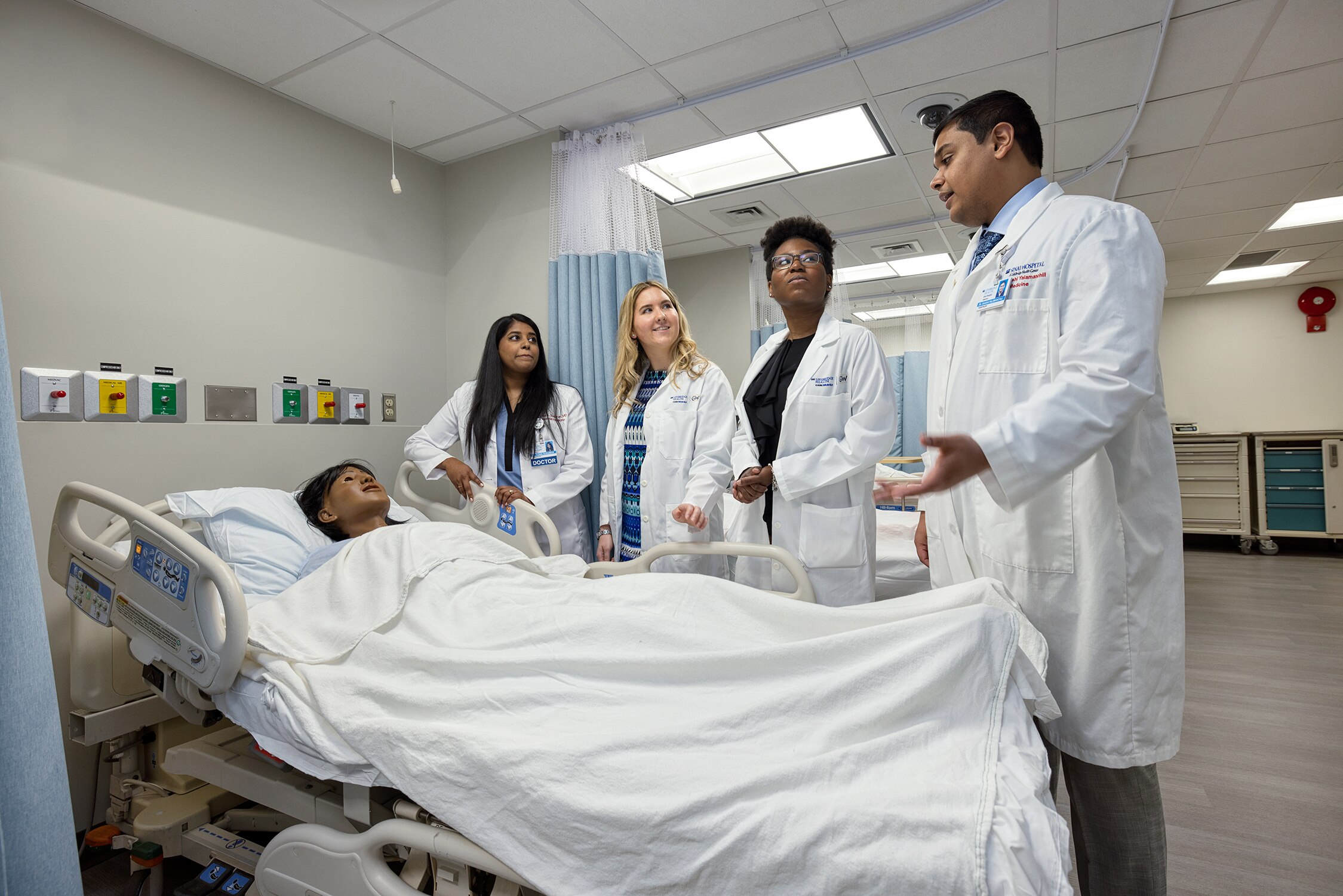 Students training at Sinai Hospital of Baltimore will have some of their tuition covered, thanks to a philanthropic gift. The hospital is encouraging them to train to become primary care doctors and practice in the city.