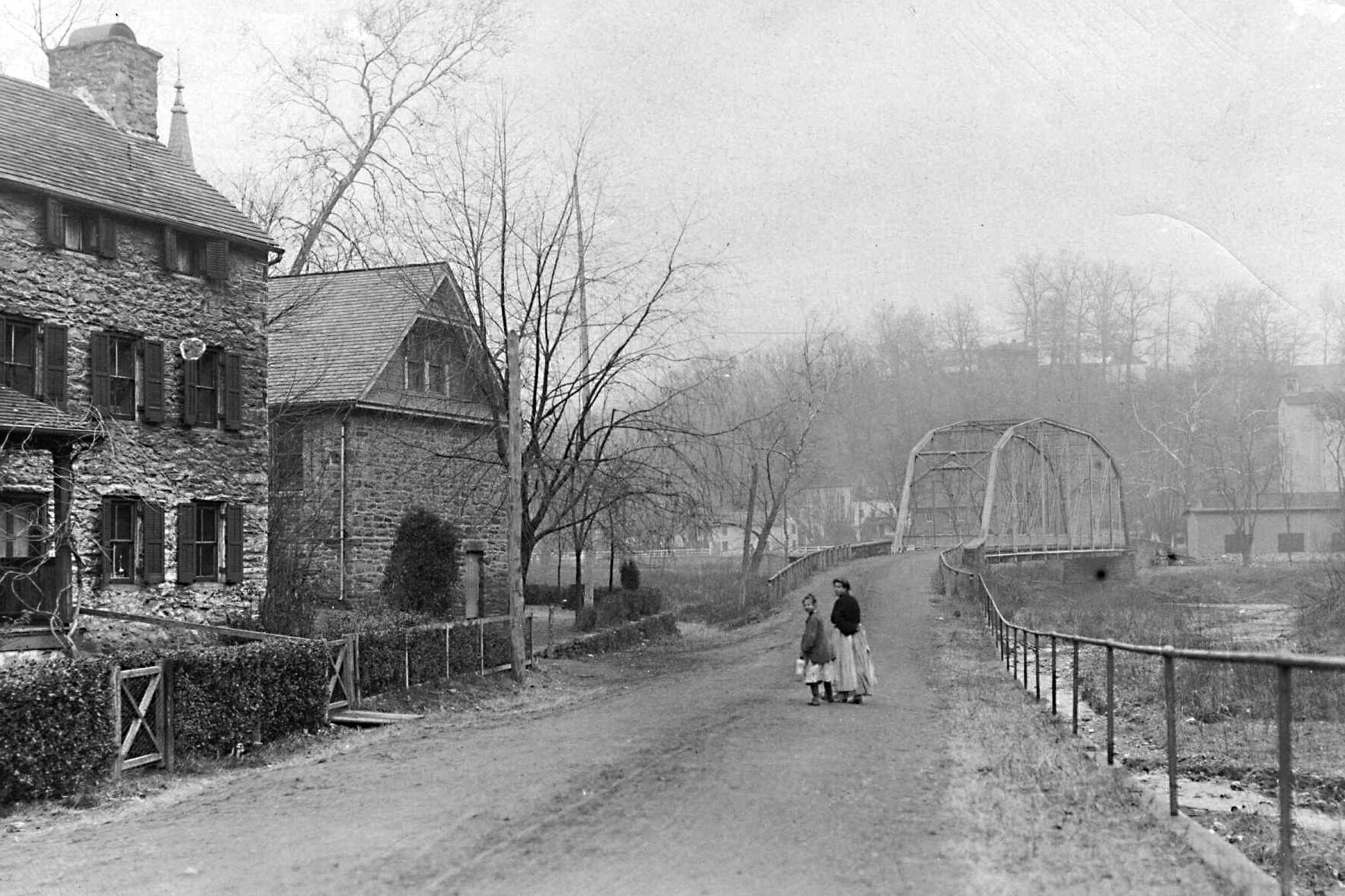 Just over a century ago, more than 900 people lived in a bustling mill town known as Warren.