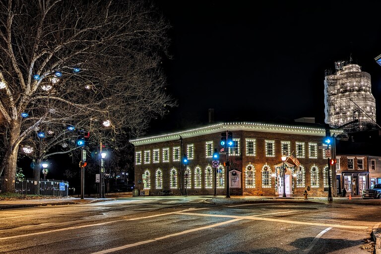Holiday lights have been a tradition in downtown Annapolis since the first Christmas tree was illuminated in 1913.