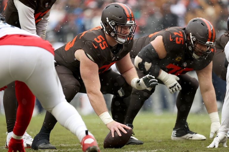 Former Cleveland Browns center Ethan Pocic (55) lines up for a play during a game against the Tennessee Titans on Dec. 7, 2025.