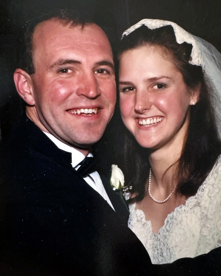 Kevin Kellar with his wife Julie on their wedding day in 1985.