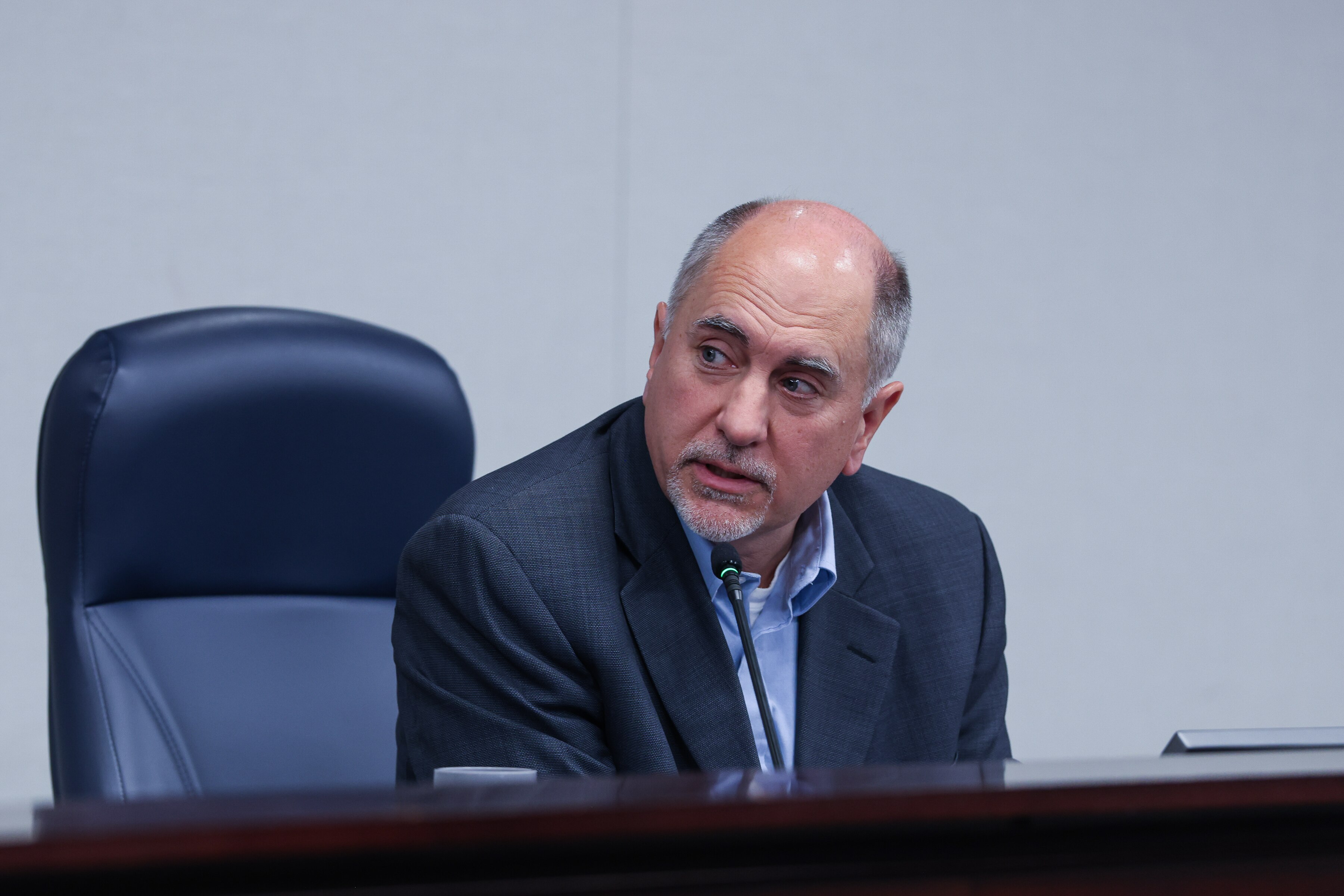 Prince George’s County Council member Eric Olson introduced legislation aimed at helping families recover vehicles following immigration arrests.