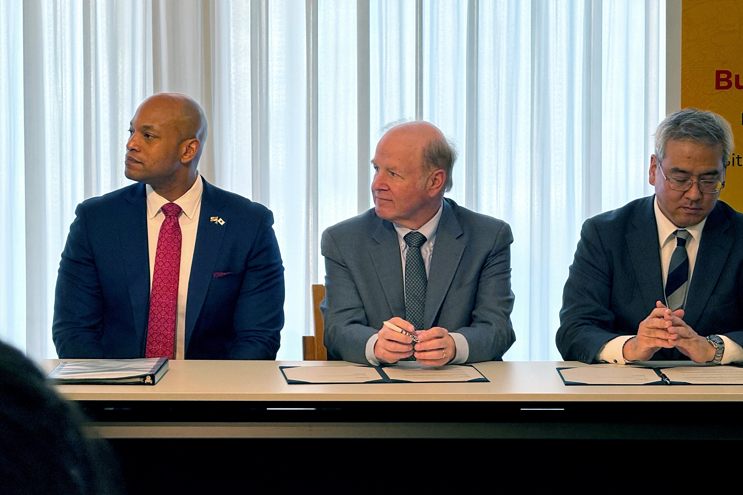 From left, Moore, Peter Chapman, executive chairman of IonQ, and Hirobe Masahiro, Deputy Director of the Global Research and Development Center for Business by Quantum-AI Technology (G-QuAT), National Institute of of Advanced Industrial Science and Technology.