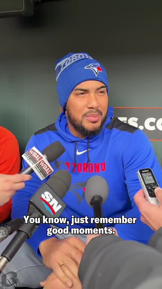 Former Orioles outfielder Anthony Santander played at Camden Yards as a Blue Jay for the first time on Saturday.