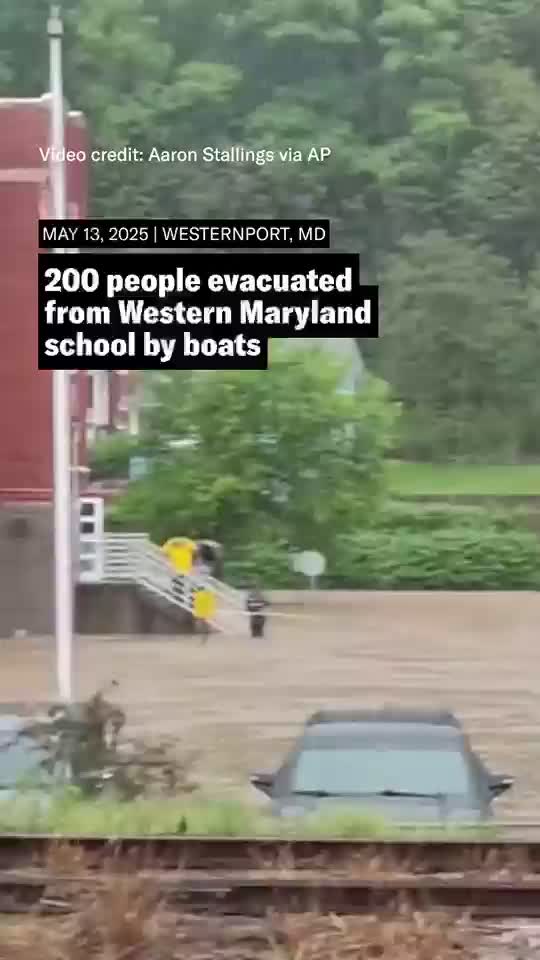 200 people evacuated from Western Maryland school by boats